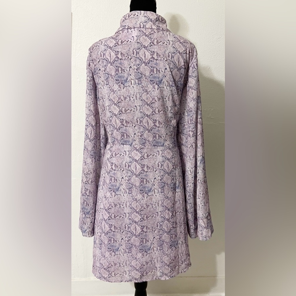 ShowPo HADID MINI DRESS BUTTON DOWN WAIST TIE SHIRT DRESS IN LILAC SNAKE Print - Picture 4 of 8